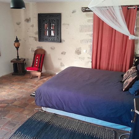 Les Loges De Yoff Bed & Breakfast Ambon Exterior photo