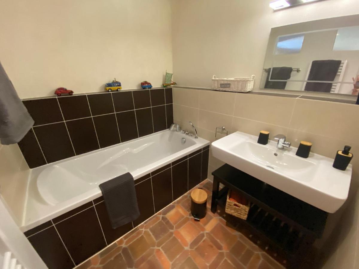 Les Loges De Yoff Bed & Breakfast Ambon Exterior photo